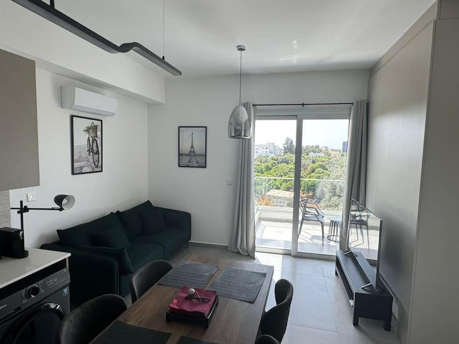 Limassol Beautiful Apartment Bagian luar foto