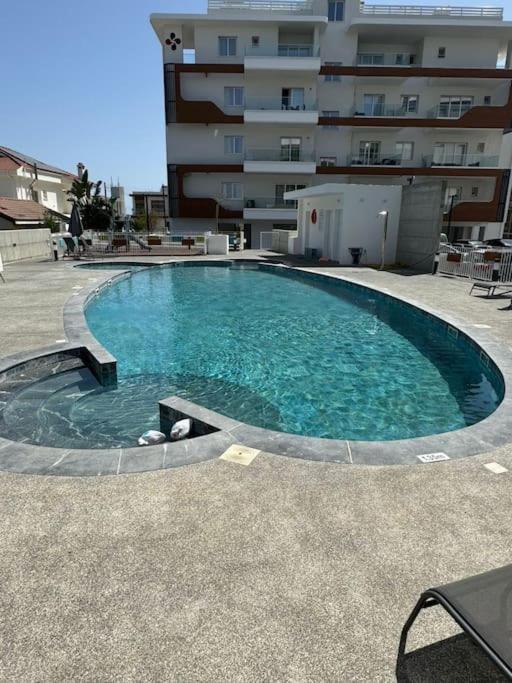 Limassol Beautiful Apartment Bagian luar foto